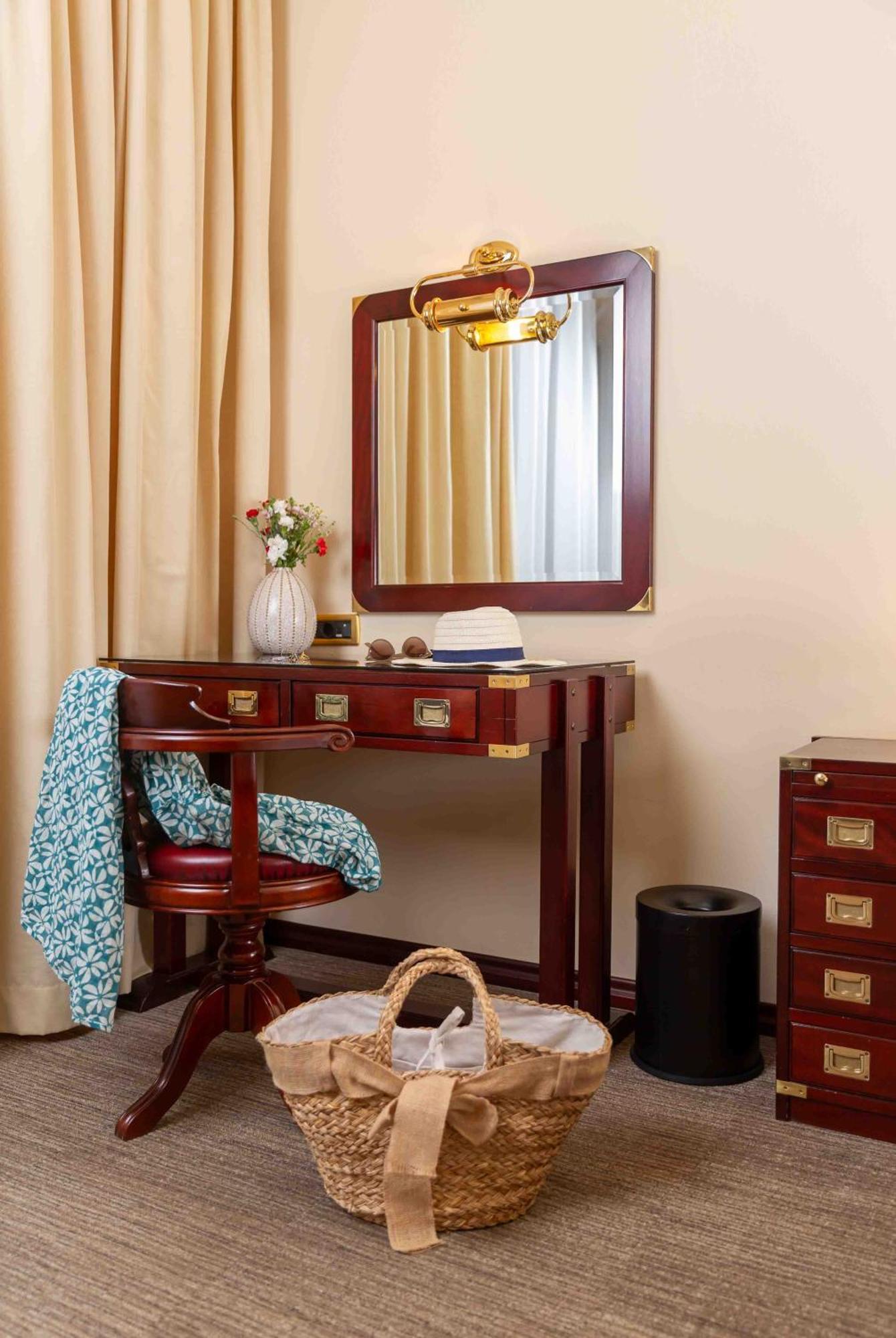 Boutique Nautica - & Wellness, Free Parking, Pet Friendly